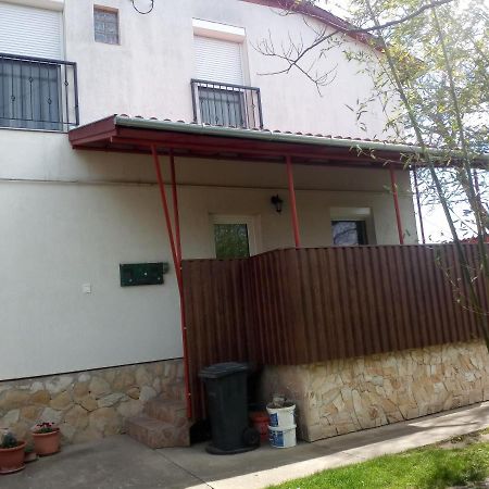 Budai Vam Apartmanhaz Pécs Exteriör bild
