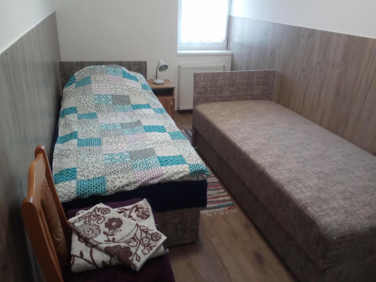 Budai Vam Apartmanhaz Pécs Exteriör bild