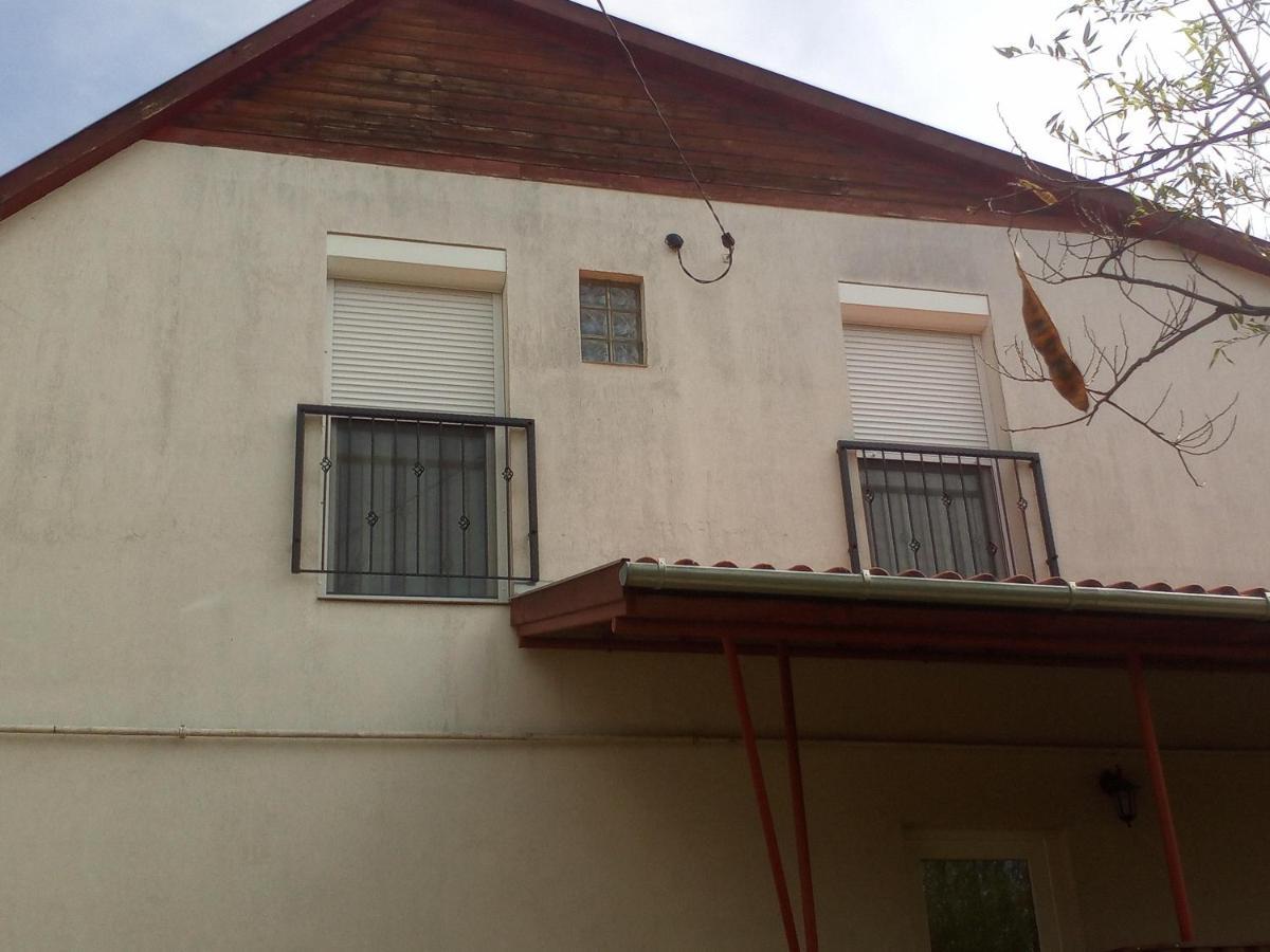Budai Vam Apartmanhaz Pécs Exteriör bild