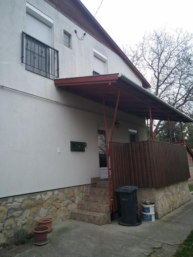 Budai Vam Apartmanhaz Pécs Exteriör bild
