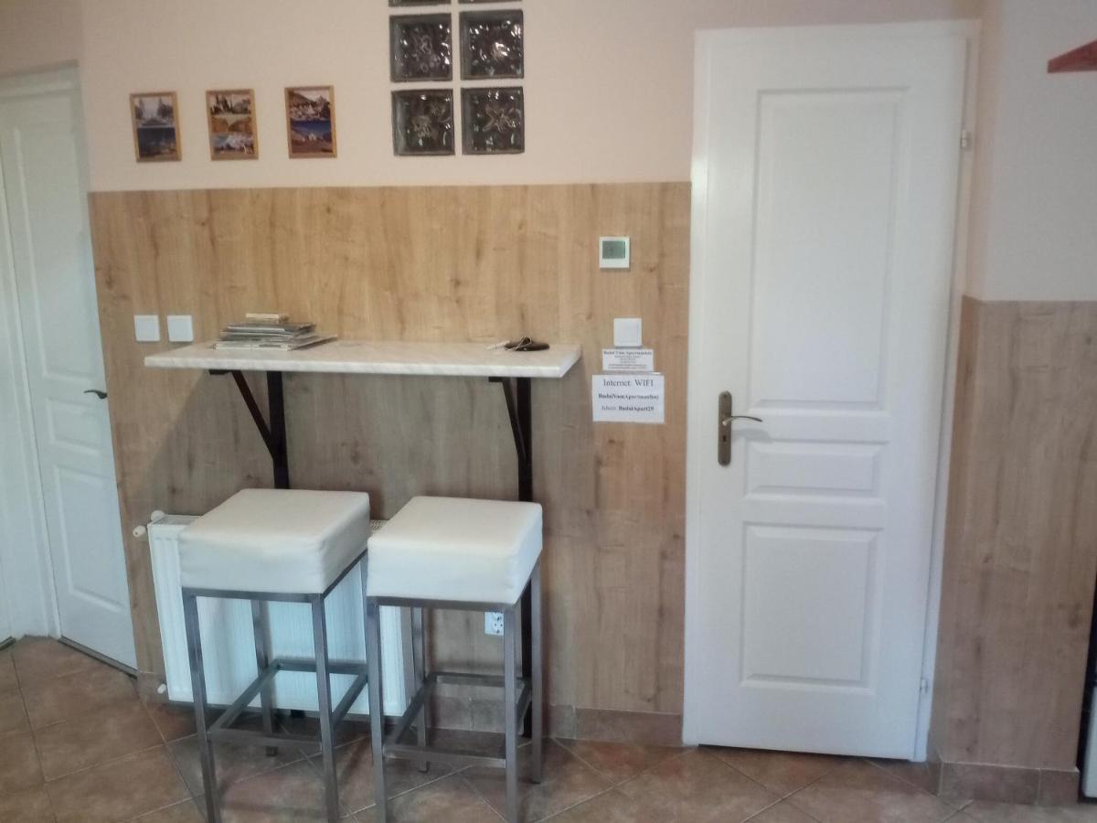 Budai Vam Apartmanhaz Pécs Exteriör bild